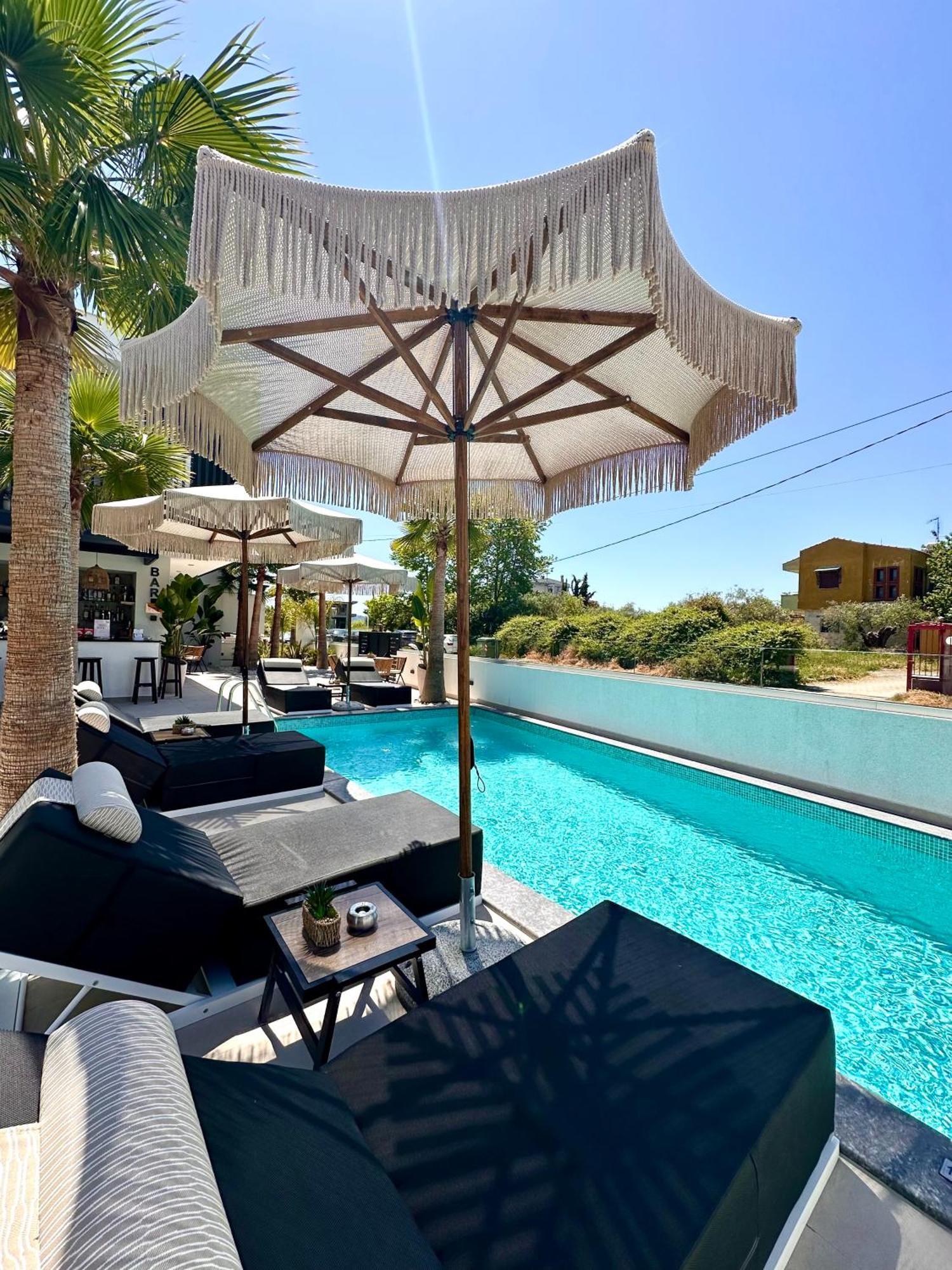 Luminous Luxury Living Aparthotel Kallithea  Екстериор снимка